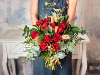 Precioso Ramo De Rosas Rojas Para Regalar