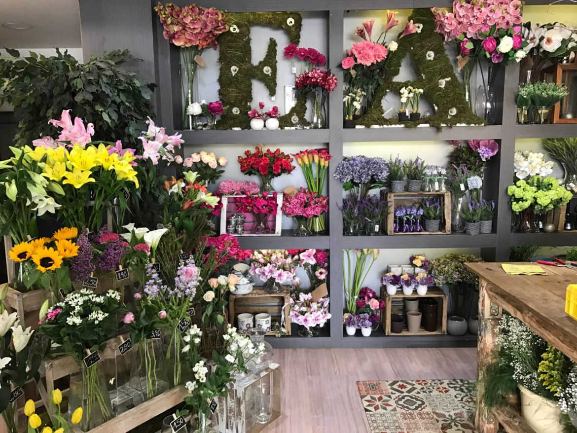 Floristeria Atrezo Especializados Bodas Y Eventos 4